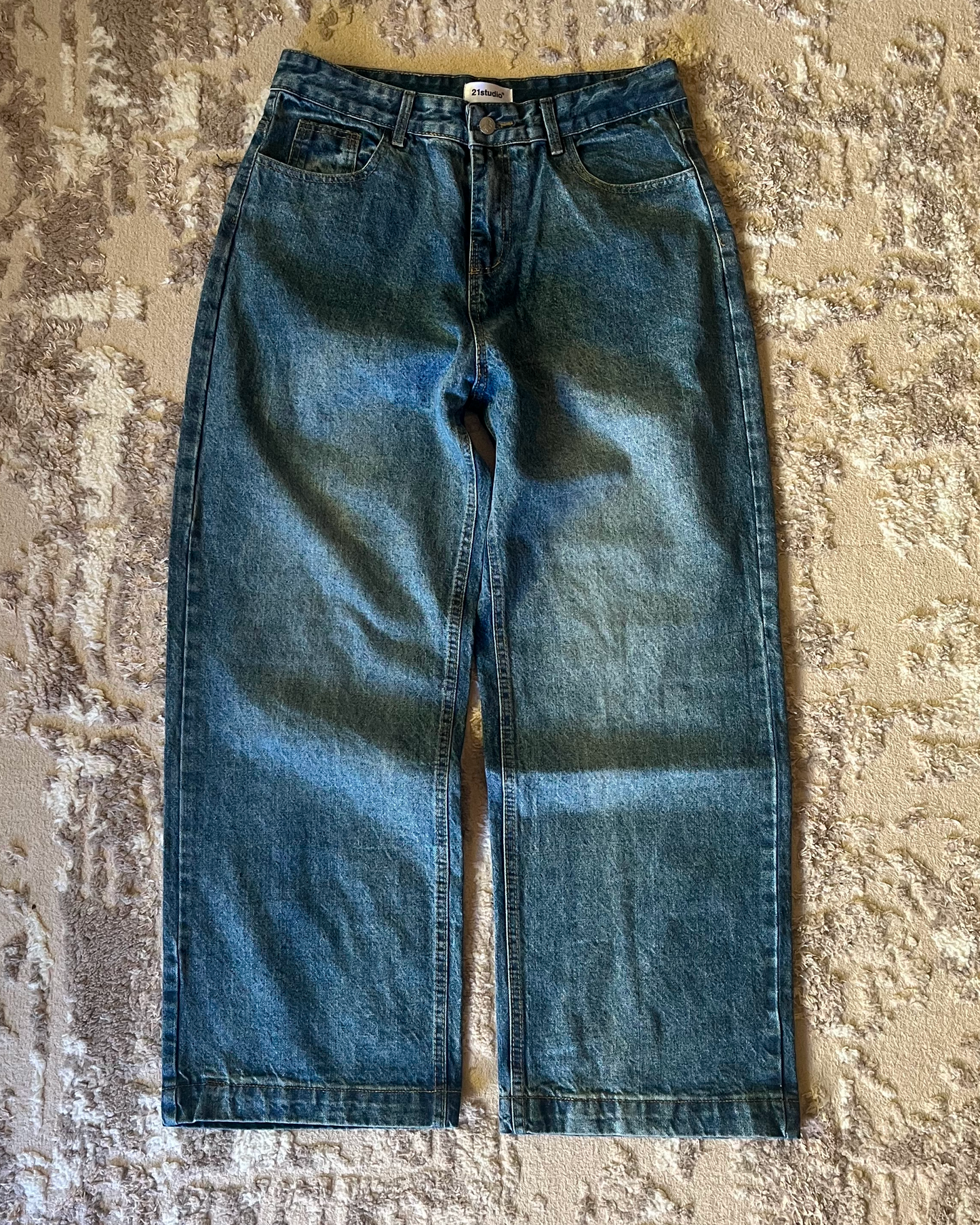 V1  blue baggy jeans