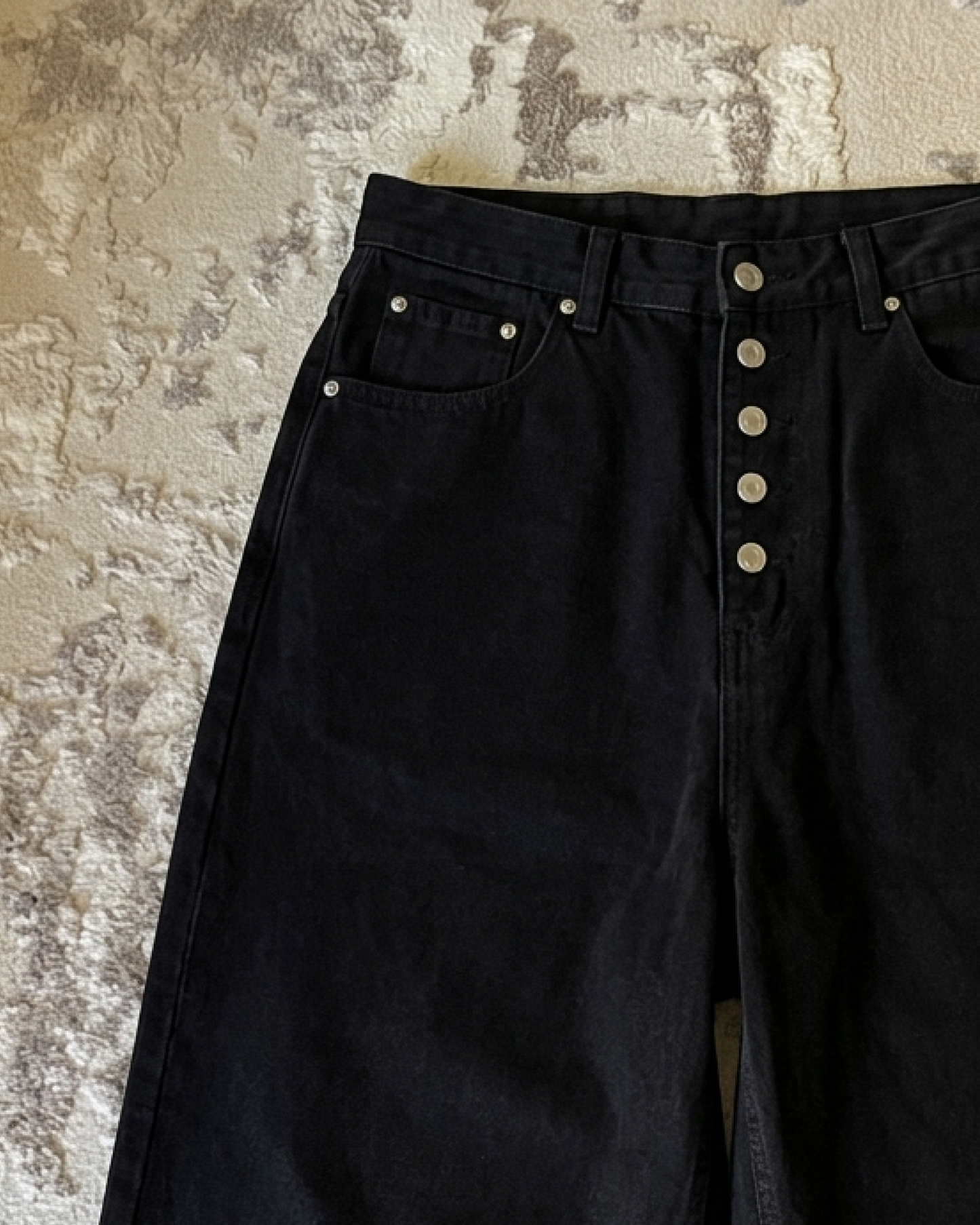black utility jorts