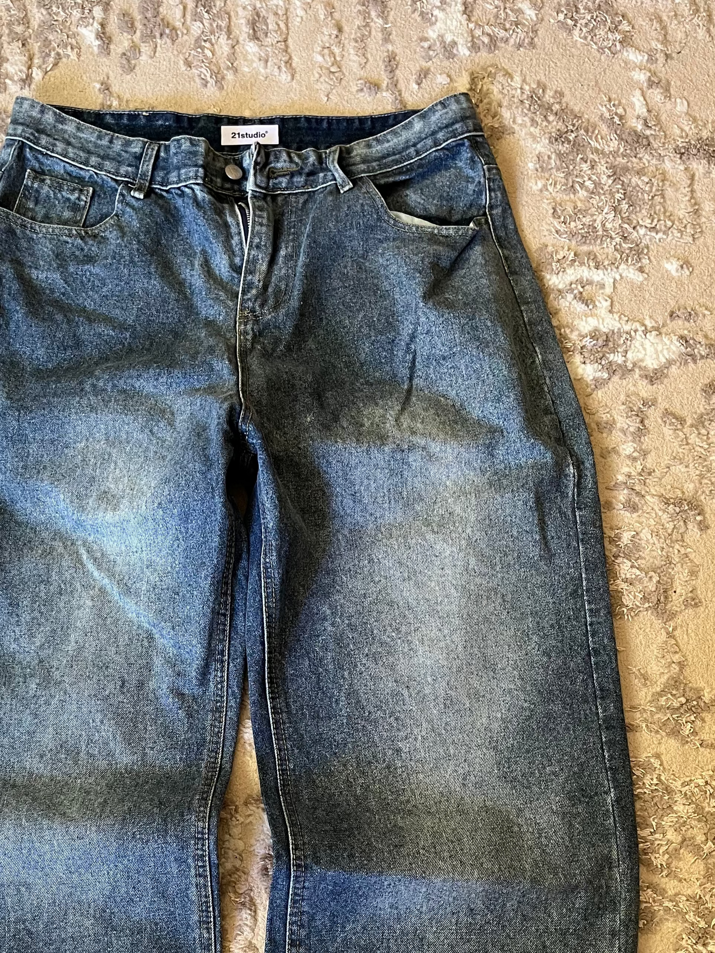 V1  blue baggy jeans