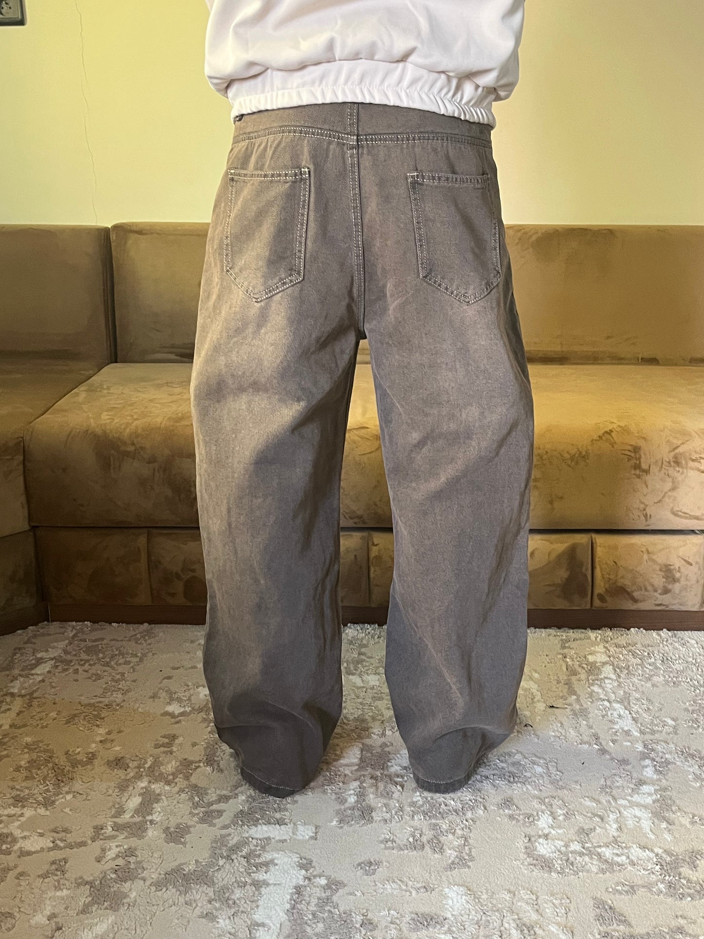 V1 brown baggy jeans