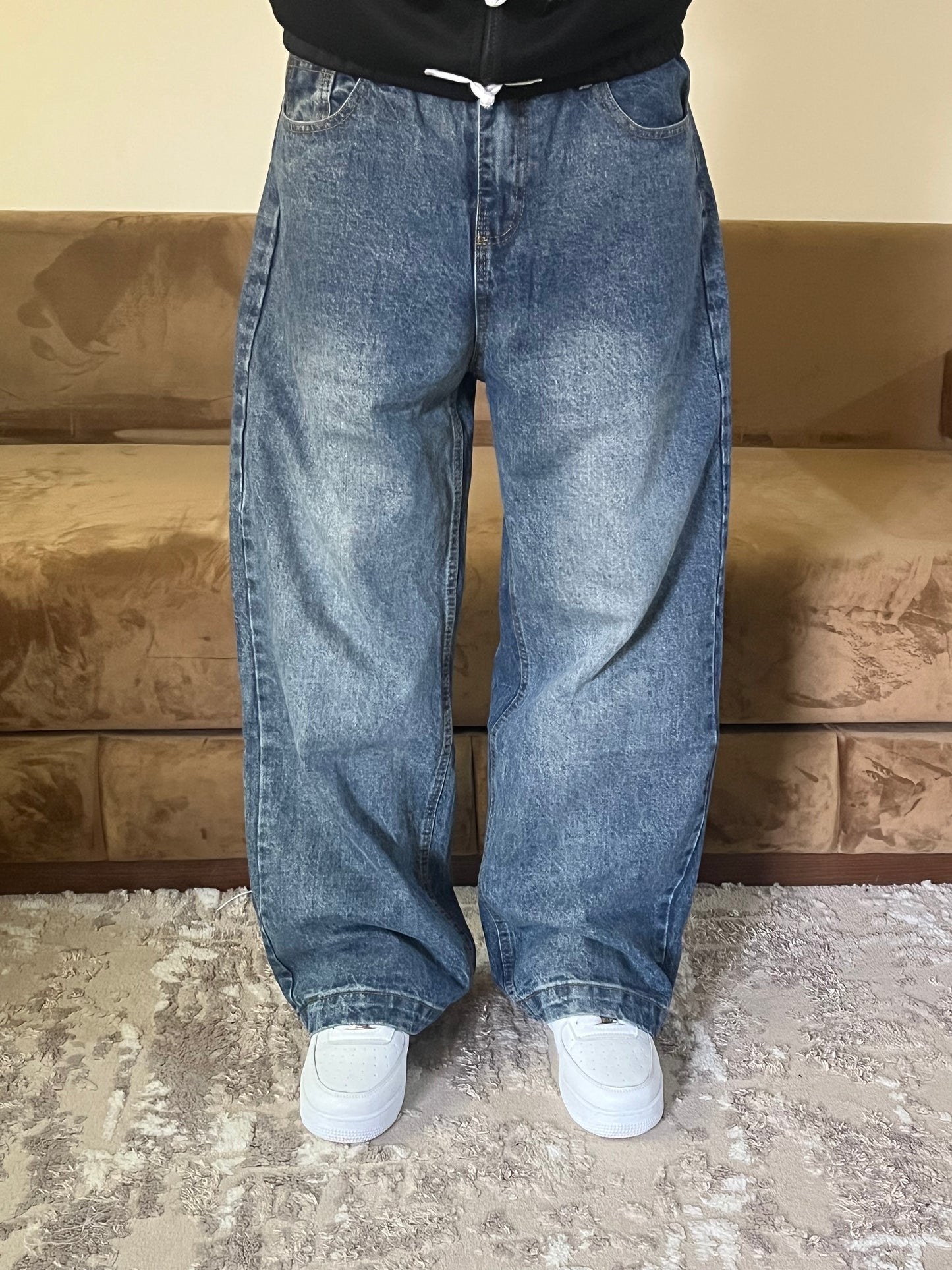 V1  blue baggy jeans