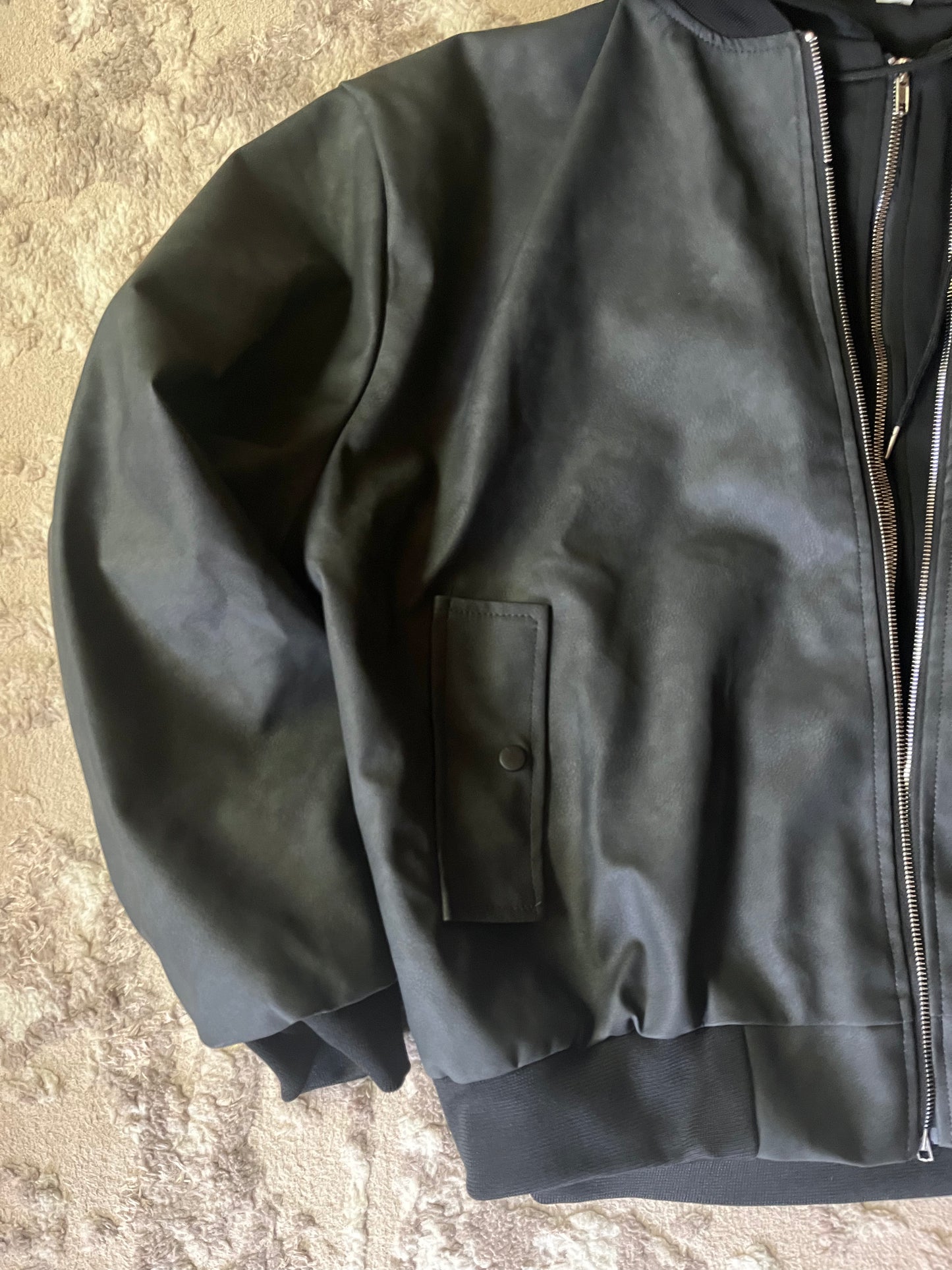 V1 black jacket