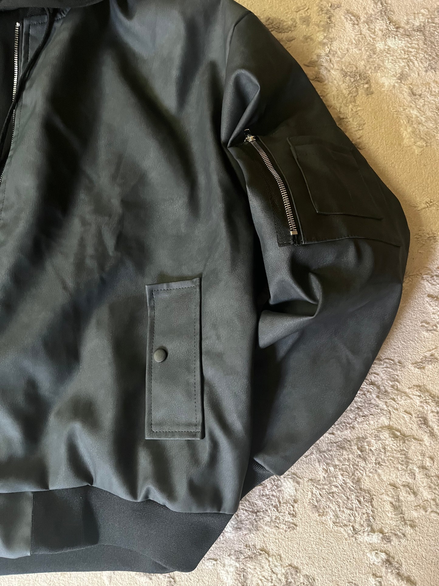 V1 black jacket