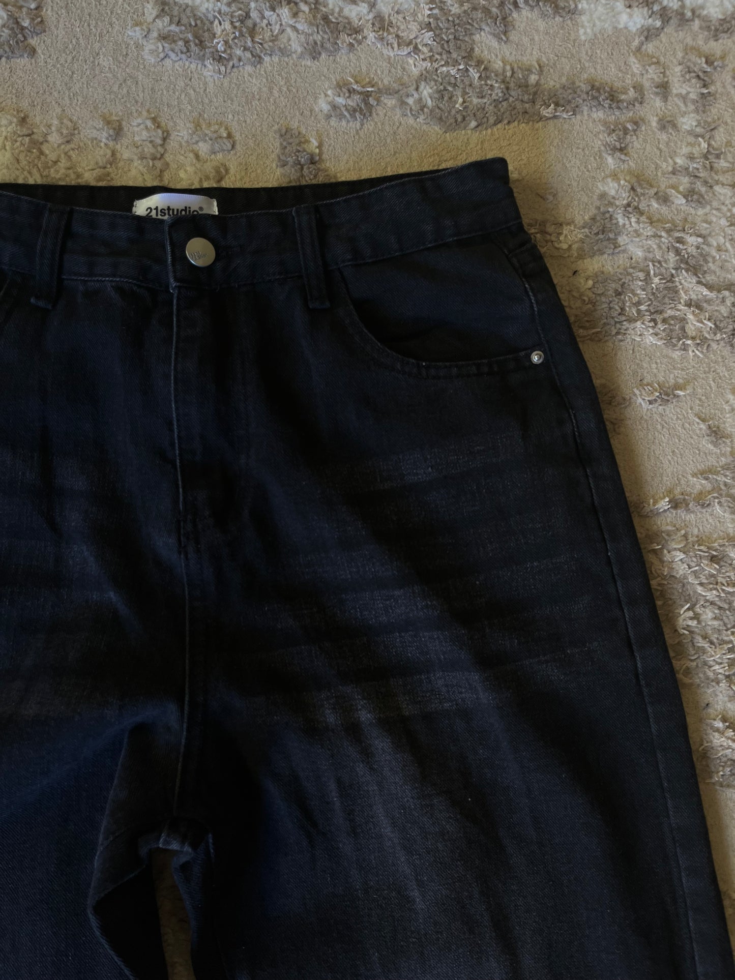 V1 black Loose fit jeans