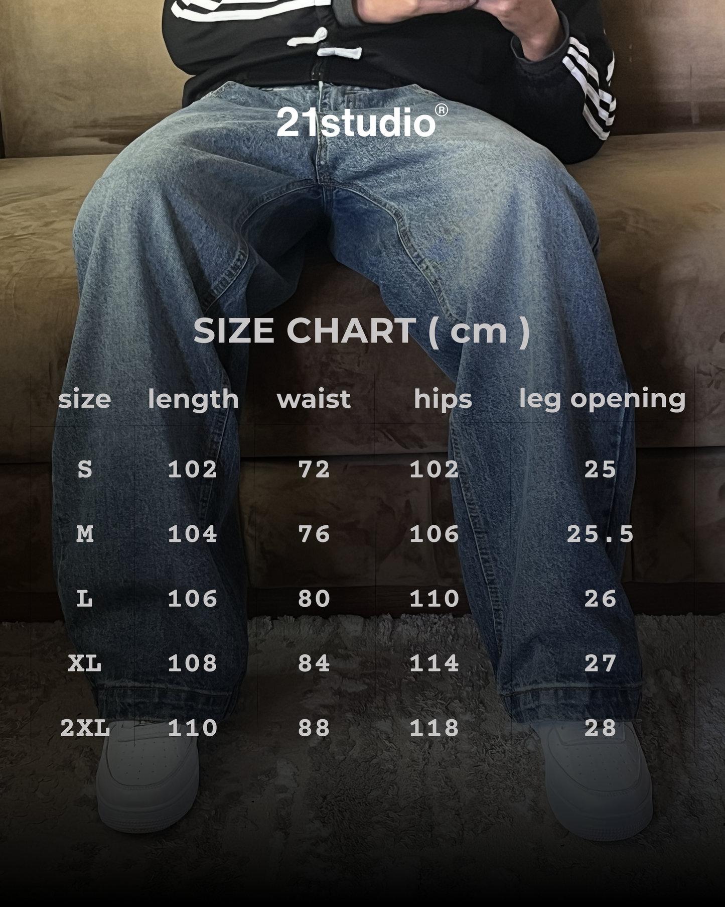 V1  blue baggy jeans